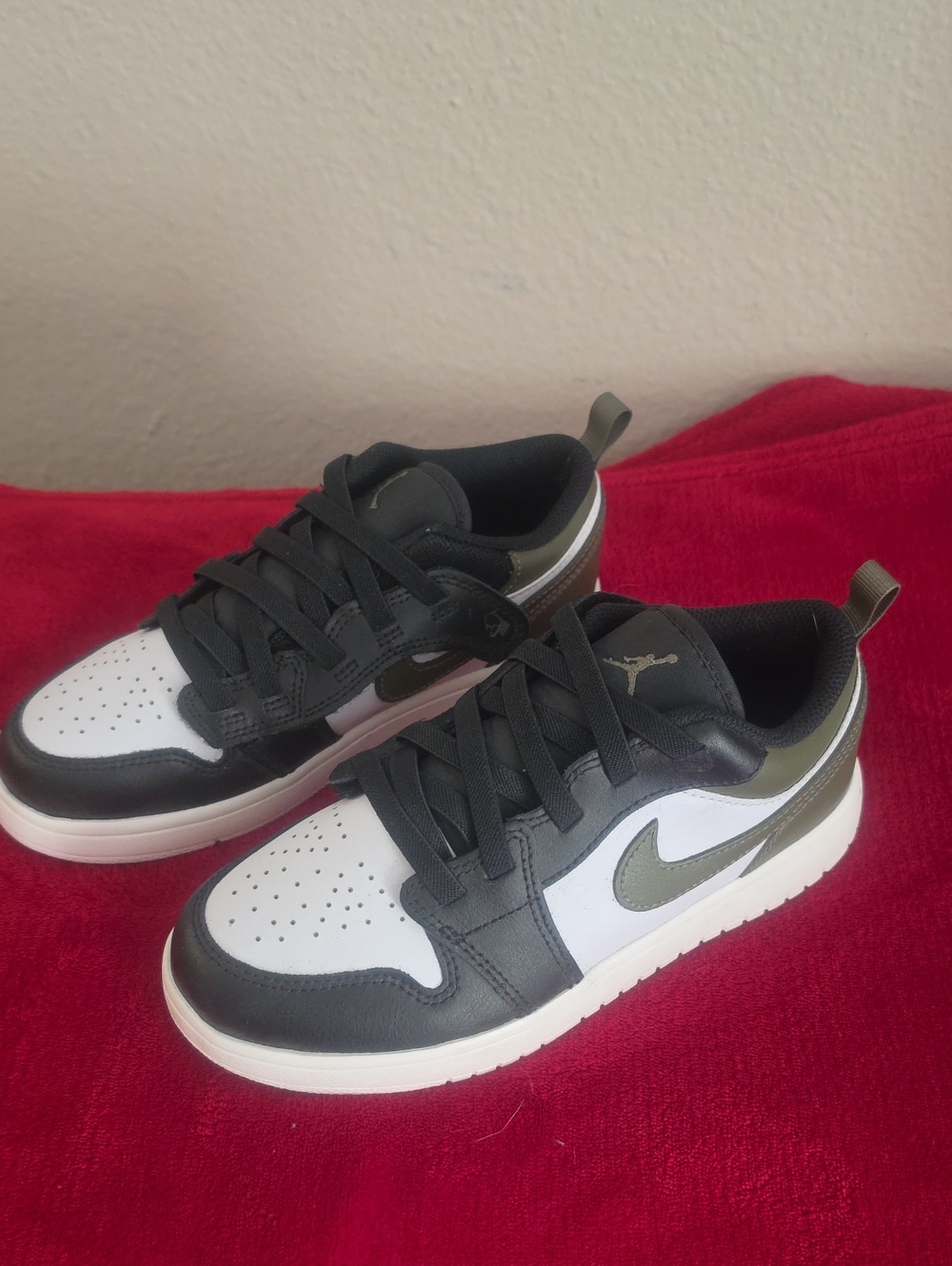 Kids Black and White Low-Top Sneakers with Olive Accent